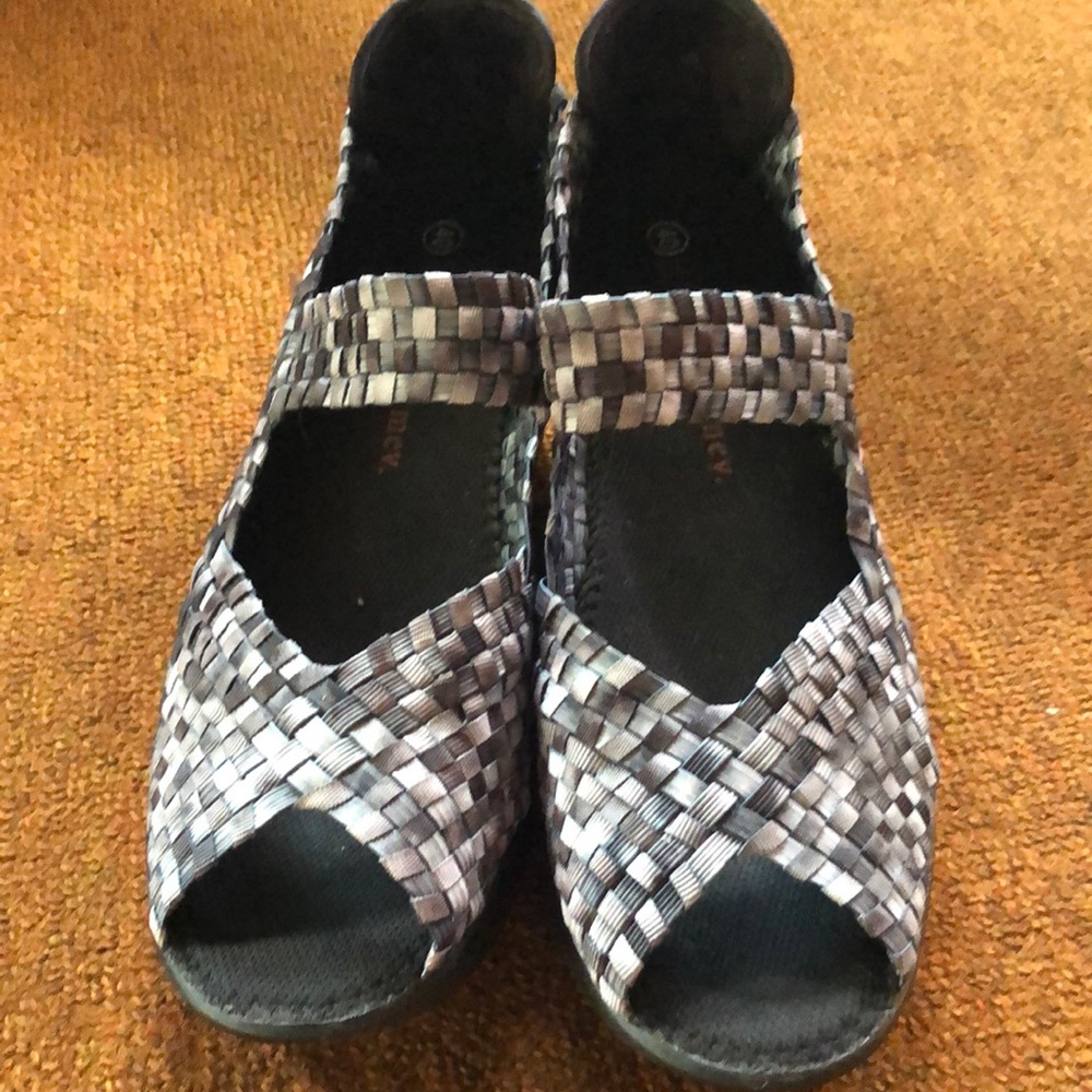 Bernie mev woven wedge sandals